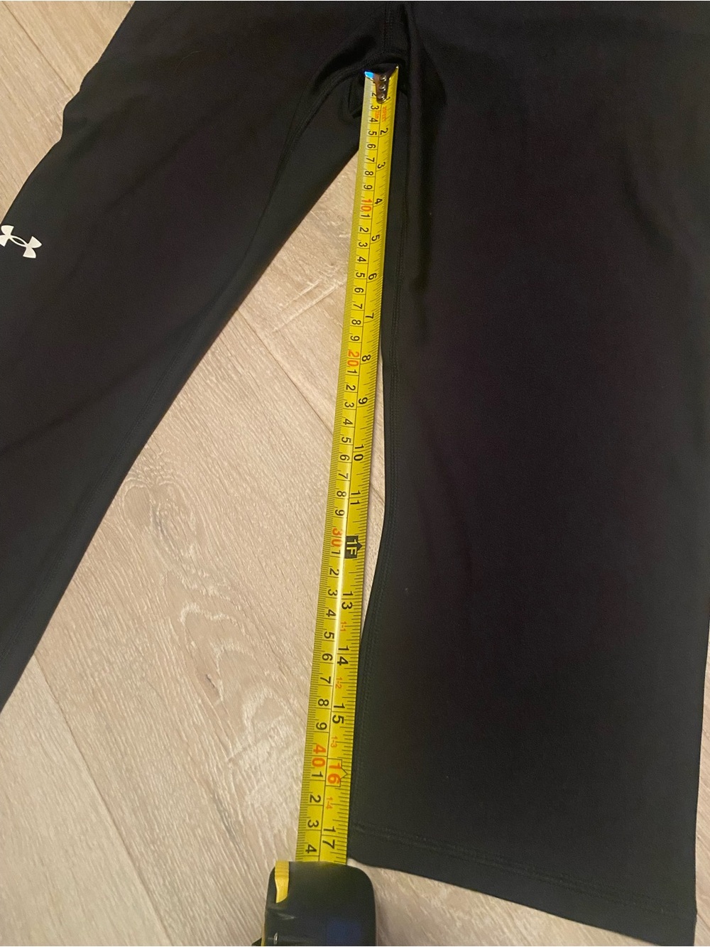 Under Armour HeatGear Women’s Black High Rise crop Leggings Compression L - Picture 5 of 5